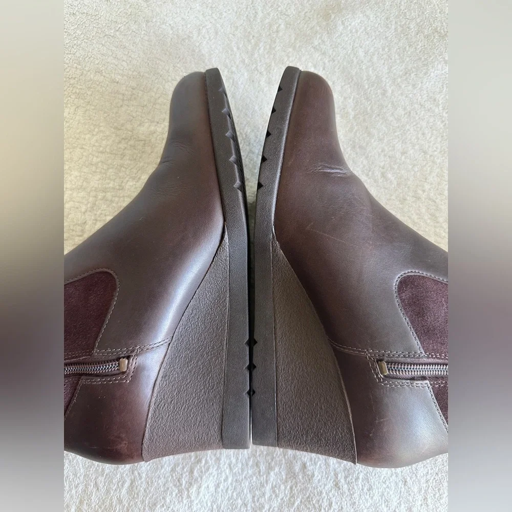 UGG wedge boots Mischa Waterproof Boot size 8 burgundy‎ NWOT